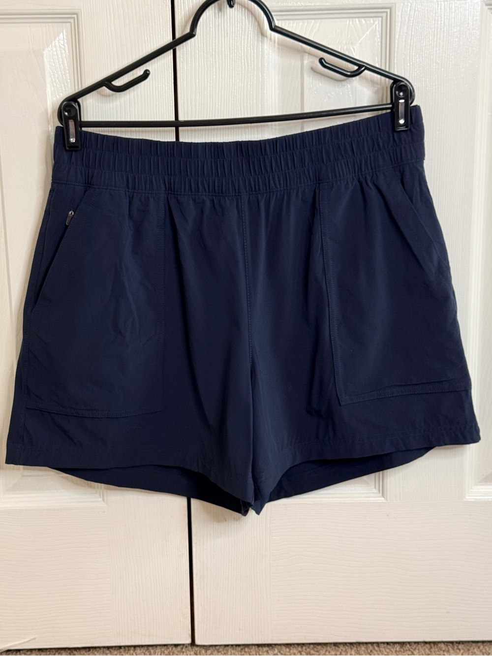 Athleta Wayfind High Rise 5" Shorts Navy Blue L EUC